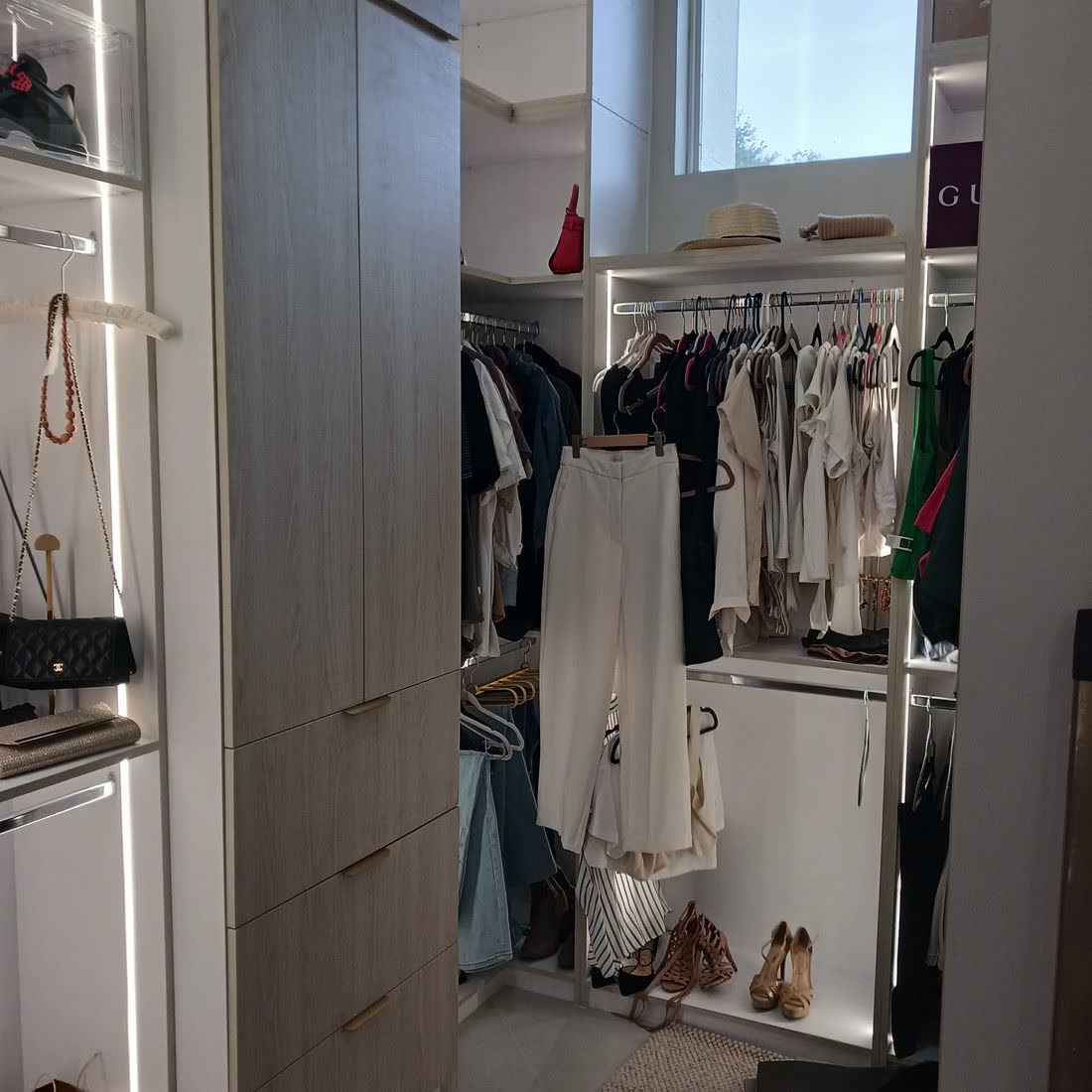 Custom Walk-In Closet LED Tampa